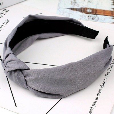 Bentita, coronita par gri din material textil cu nod decorativ  BP05 Bentita, coronita par gri din material textil cu nod decorativ  BP05