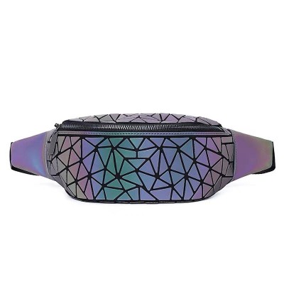Borseta fashion pe o parte  cu model geometric holografic reflectorizant acbd004  Borseta fashion pe o parte  cu model geometric holografic reflectorizant acbd004