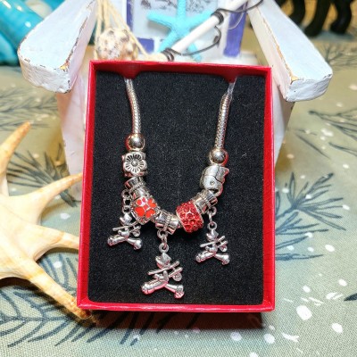 Bratara dama cu charmuri cosas si margele rosii de shamballa  + cutie CADOU BRD012 Bratara dama cu charmuri cosas si margele rosii de shamballa  + cutie CADOU BRD012