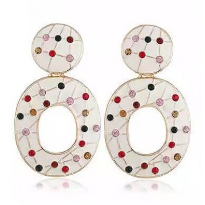 Cercei eleganti rotunzi albi cu strasuri CW31