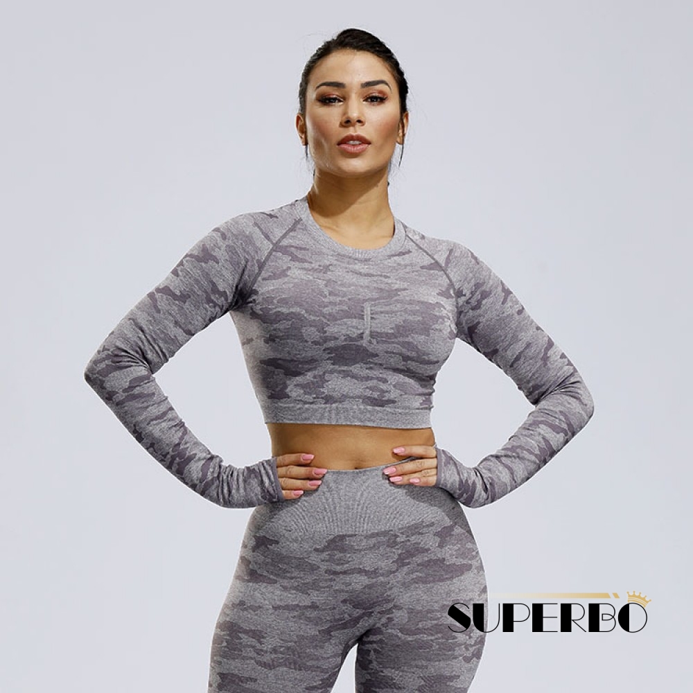 Costum Sport Fitness Camuflaj Colanti si Bluza Crop cu Maneca Lunga Mov SFIT006