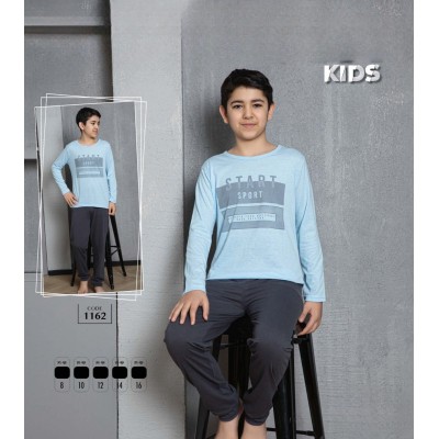 Pijama baieti cu bluza Bleu cu imprimeu maneca lunga si pantaloni lungi negri PJCB05 Pijama baieti cu bluza Bleu cu imprimeu maneca lunga si pantaloni lungi negri PJCB05