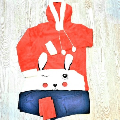 Pijama Cocolino din material pufos din doua piese cu pantaloni lungi si iepuras roz imprimat PJD036 Pijama Cocolino din material pufos din doua piese cu pantaloni lungi si iepuras roz imprimat PJD036