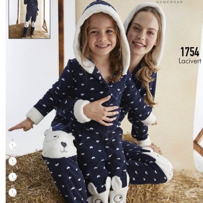 Salopeta Cocolino Dama Mama Bleumarin cu Imprimeu Inimioare Albe cu Gluga si Buzunare PJD060 Salopeta Cocolino Dama Mama Bleumarin cu Imprimeu Inimioare Albe cu Gluga si Buzunare PJD060