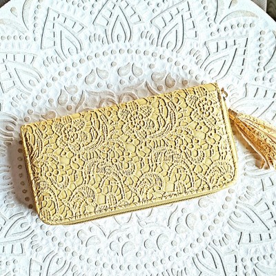 Portofel elegant Galben din piele ecologica cu broderie si ciucurel  ACPT030 Portofel elegant Galben din piele ecologica cu broderie si ciucurel  ACPT030