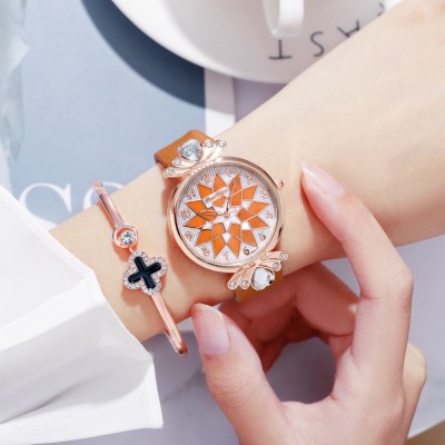 Ceas Dama maro deschis curea din piele ecologica +bratara cu strasuri QUARTZ CDQZ113 Ceas Dama maro deschis curea din piele ecologica +bratara cu strasuri QUARTZ CDQZ113