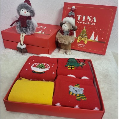 Setul de sosete pufoase cu motive de craciun SSD02 Setul de sosete pufoase cu motive de craciun SSD02