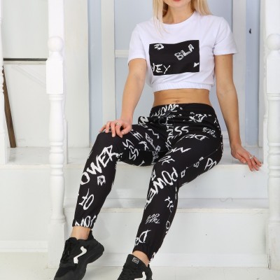 Trening Dama Fashion negru cu bluza scurta si pantaloni cu talie inalta TND015 Trening Dama Fashion negru cu bluza scurta si pantaloni cu talie inalta TND015