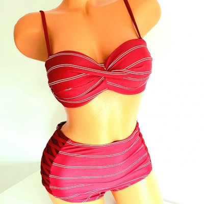 Costum de Baie  din doua piese cu sutien cupe cu dungi albe bretele detasabile si slip cu talie inalta CBD026 Costum de Baie  din doua piese cu sutien cupe cu dungi albe bretele detasabile si slip cu talie inalta CBD026