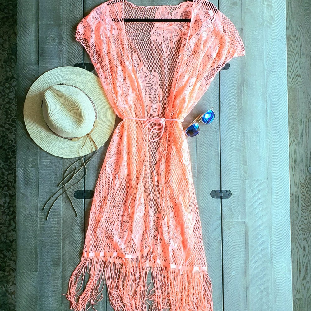 Rochie de plaja corail dantelata model fluture cu franjuri si cordon RDP001 Rochie de plaja corail dantelata model fluture cu franjuri si cordon RDP001
